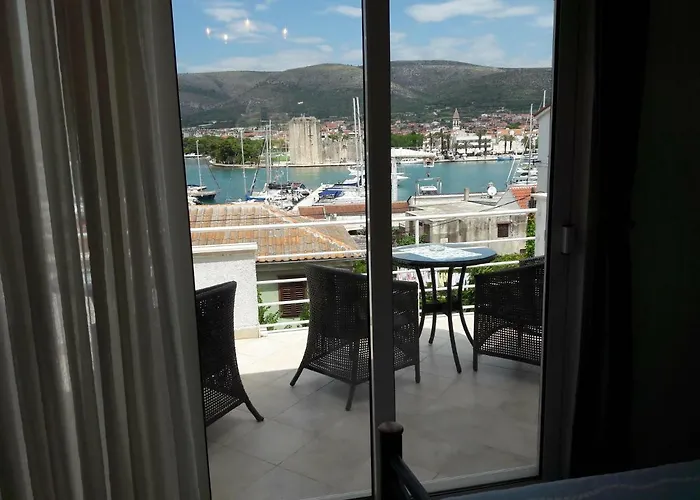 Espero Apartament Trogir