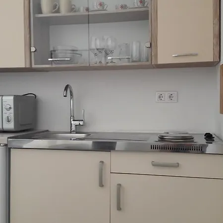 Espero * 特罗吉尔